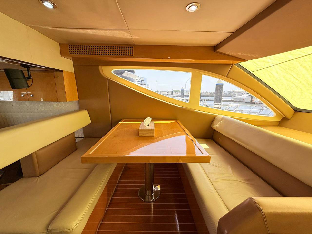 48FT Emerald Luxury Yacht Charter