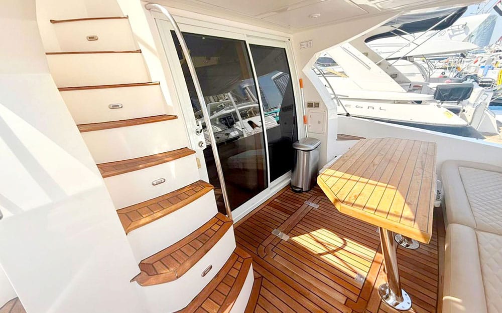 48FT Emerald Luxury Yacht - Image 1