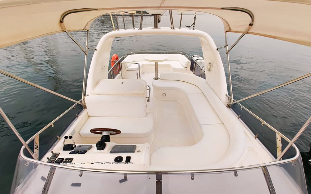 50FT Majesty Yacht - Image 8