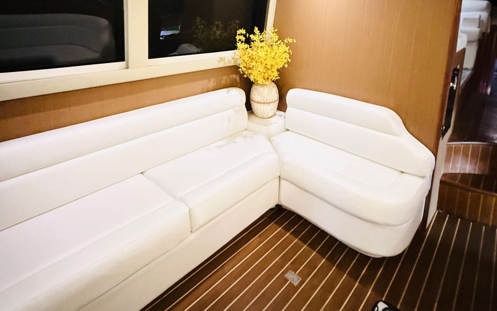 55FT Blue Infinity Yacht - Image 4