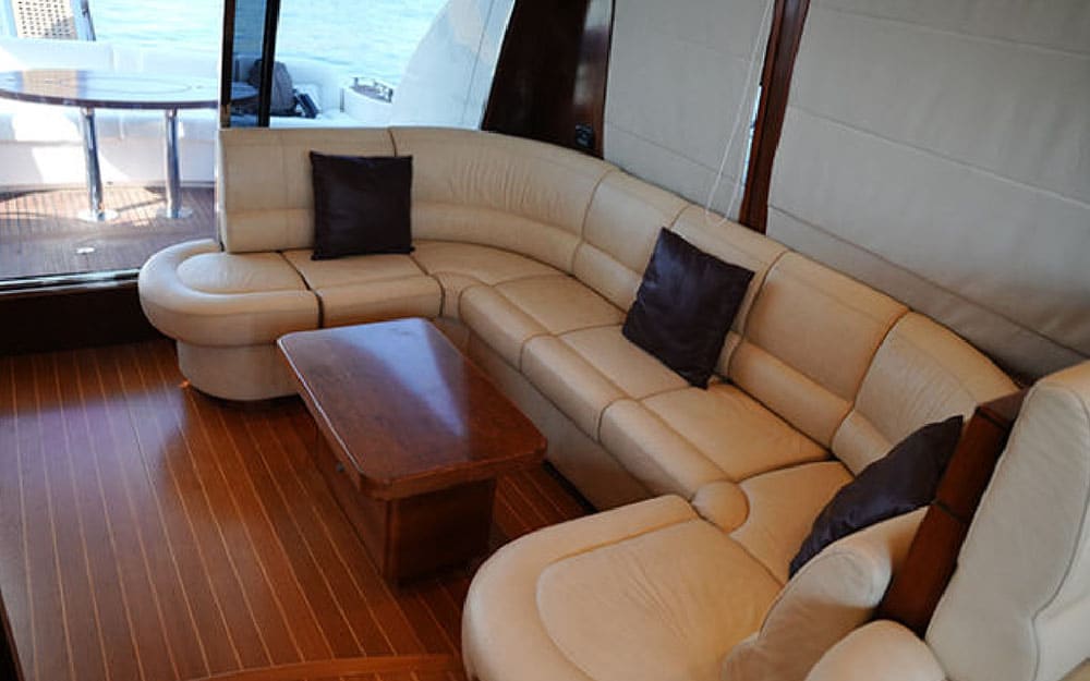 55FT Pearl Yacht - Image 6