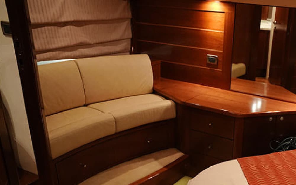 55FT Pearl Yacht - Image 8